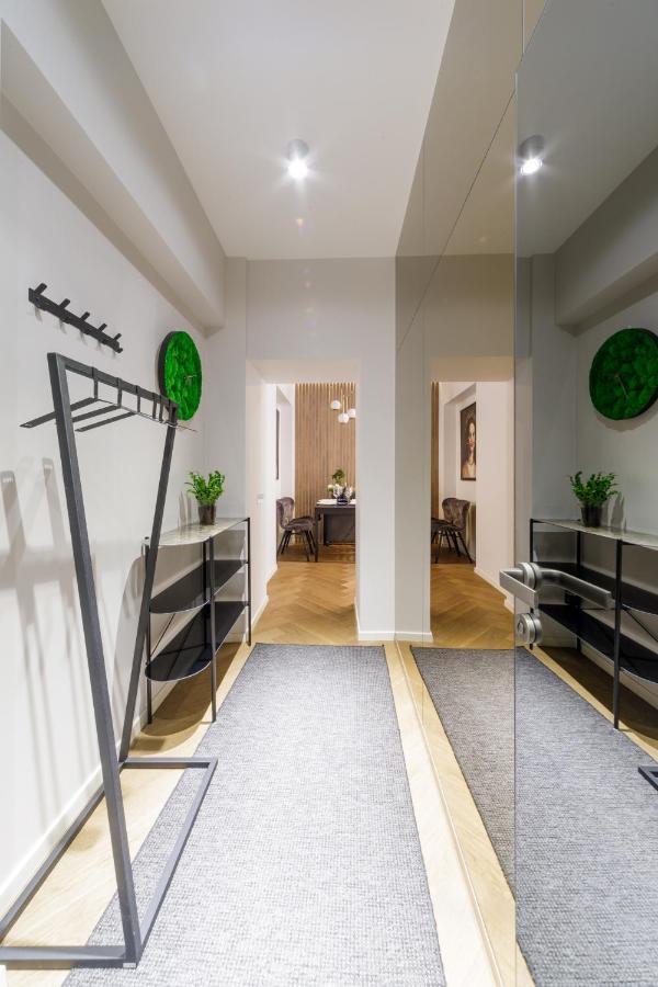 Old Town Apartment L Self Check In Vilnius Exterior photo
